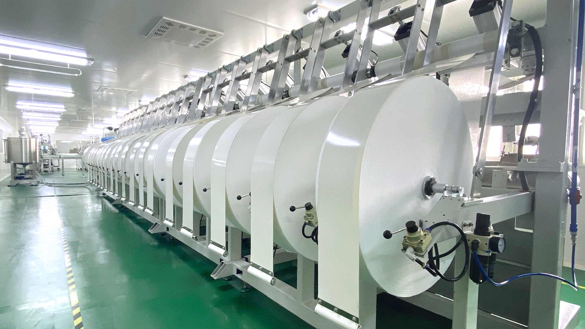 Automatische Produktionslinie für Feuchttücher der Shentai Group
